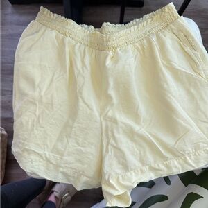 American Eagle Outfitters Light Yellow Shorts